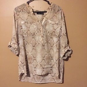 🐞Apt 9 Sheer Snakeskin Top